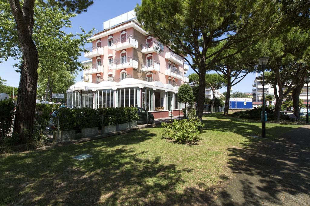 Hotel El Paso Лідо-ді-Єзоло Екстер'єр фото